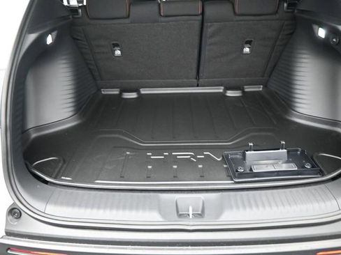 Certified 2025 Honda HR-V Sport image 27