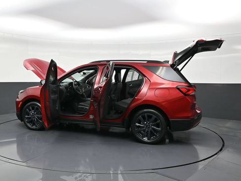 Used 2024 Chevrolet Equinox RS FWD image 28