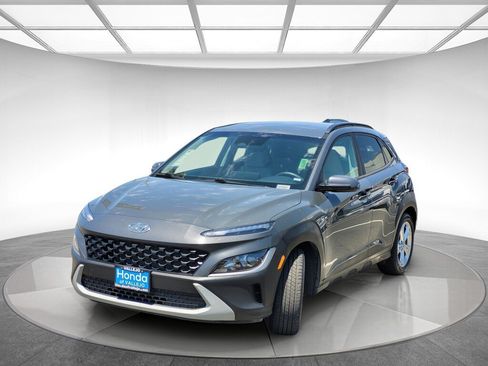 Used 2023 Hyundai Kona SEL FWD image 7