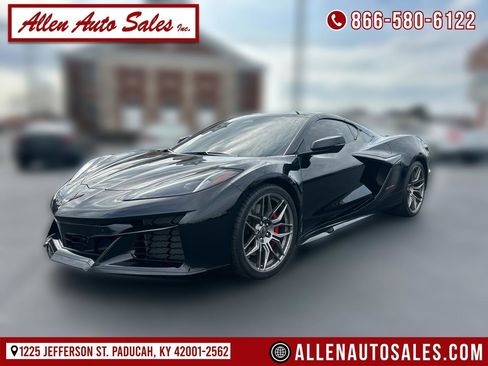 Used 2024 Chevrolet Corvette Z06 image 1