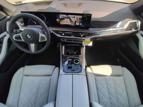 Used 2026 BMW X5 xDrive40i w/ Executive Package AWD/4WD image 16