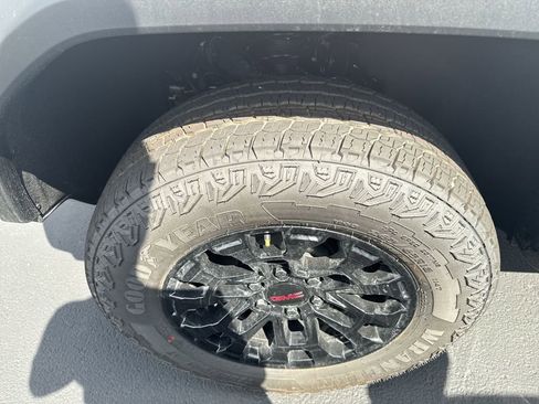 New 2026 GMC Canyon Elevation w/ Convenience Package RWD image 16