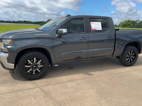 Used 2022 Chevrolet Silverado 1500 LT RWD image 5