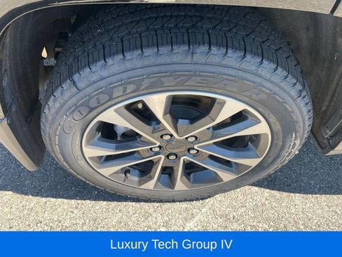 Certified 2024 Jeep Grand Cherokee L Overland w/ Advanced Protech Group III AWD/4WD image 13
