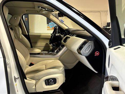 Used 2016 Land Rover Range Rover Sport HSE AWD/4WD image 15