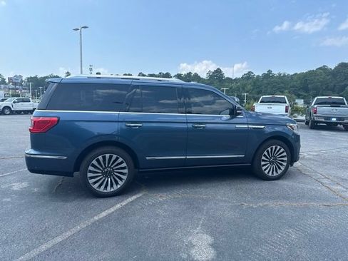 Used 2019 Lincoln Navigator Reserve w/ Cargo Package AWD/4WD image 3