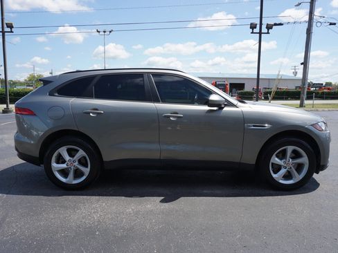 Used 2018 Jaguar F-PACE Premium AWD/4WD image 4