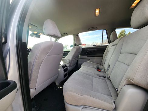 Used 2019 Honda Pilot LX image 19