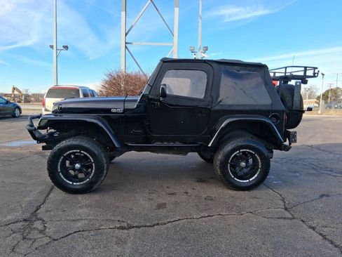 Used 2006 Jeep Wrangler X AWD/4WD image 4