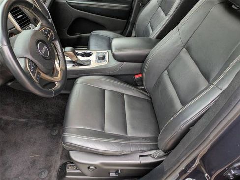 Used 2016 Jeep Grand Cherokee Limited AWD/4WD image 16