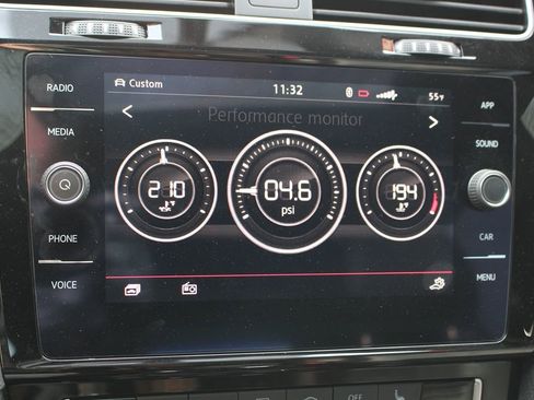 Used 2019 Volkswagen GTI SE image 38