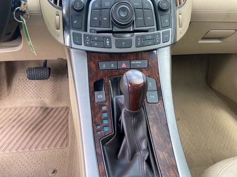 Used 2010 Buick LaCrosse CXL FWD image 29