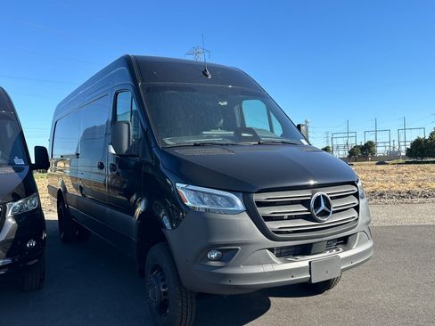 New 2026 Mercedes-Benz Sprinter 3500 image 2