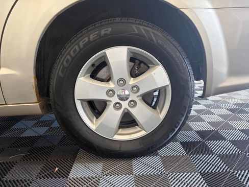 Used 2013 Dodge Grand Caravan SE FWD image 27