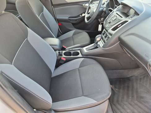 Used 2014 Ford Focus SE FWD image 21