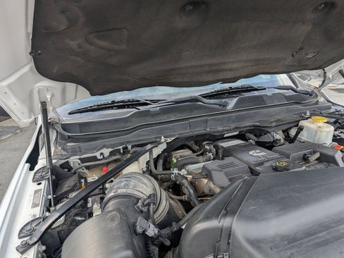 Used 2022 RAM 5500 Tradesman w/ Safety Group image 30