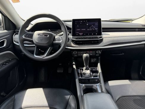 Used 2022 Jeep Compass Latitude AWD/4WD image 12