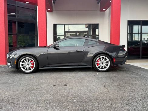 Used 2024 Ford Mustang GT Premium RWD image 7