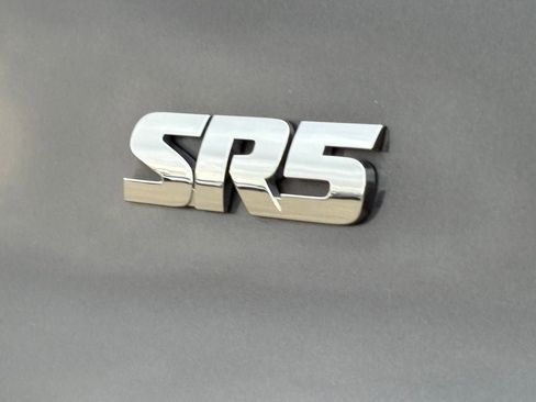 Used 2019 Toyota 4Runner SR5 Premium image 11