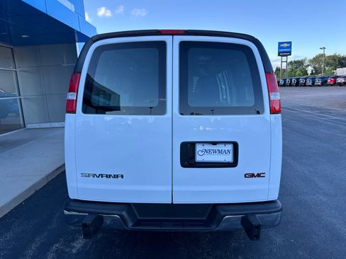 Used 2024 GMC Savana 2500 w/ Driver Convenience Package image 8