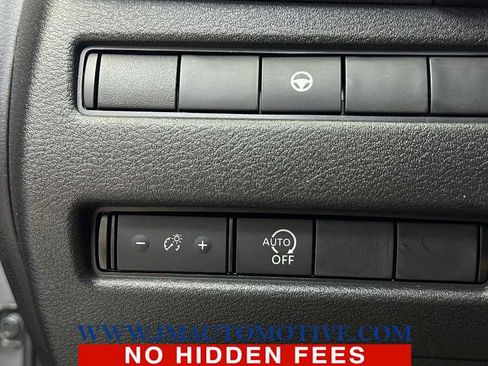 Used 2023 Nissan Rogue SV AWD/4WD image 35