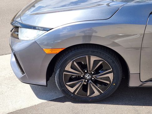 Used 2019 Honda Civic EX image 8
