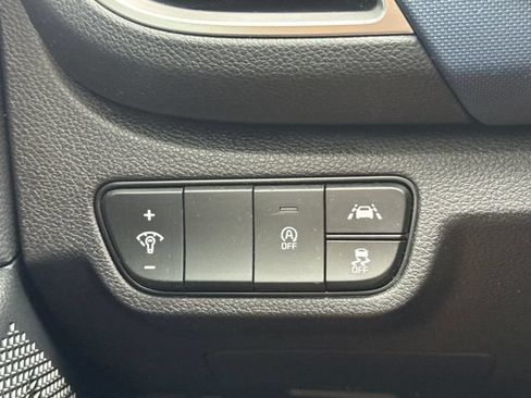 Used 2023 Kia Seltos S w/ Navigation Package FWD image 24