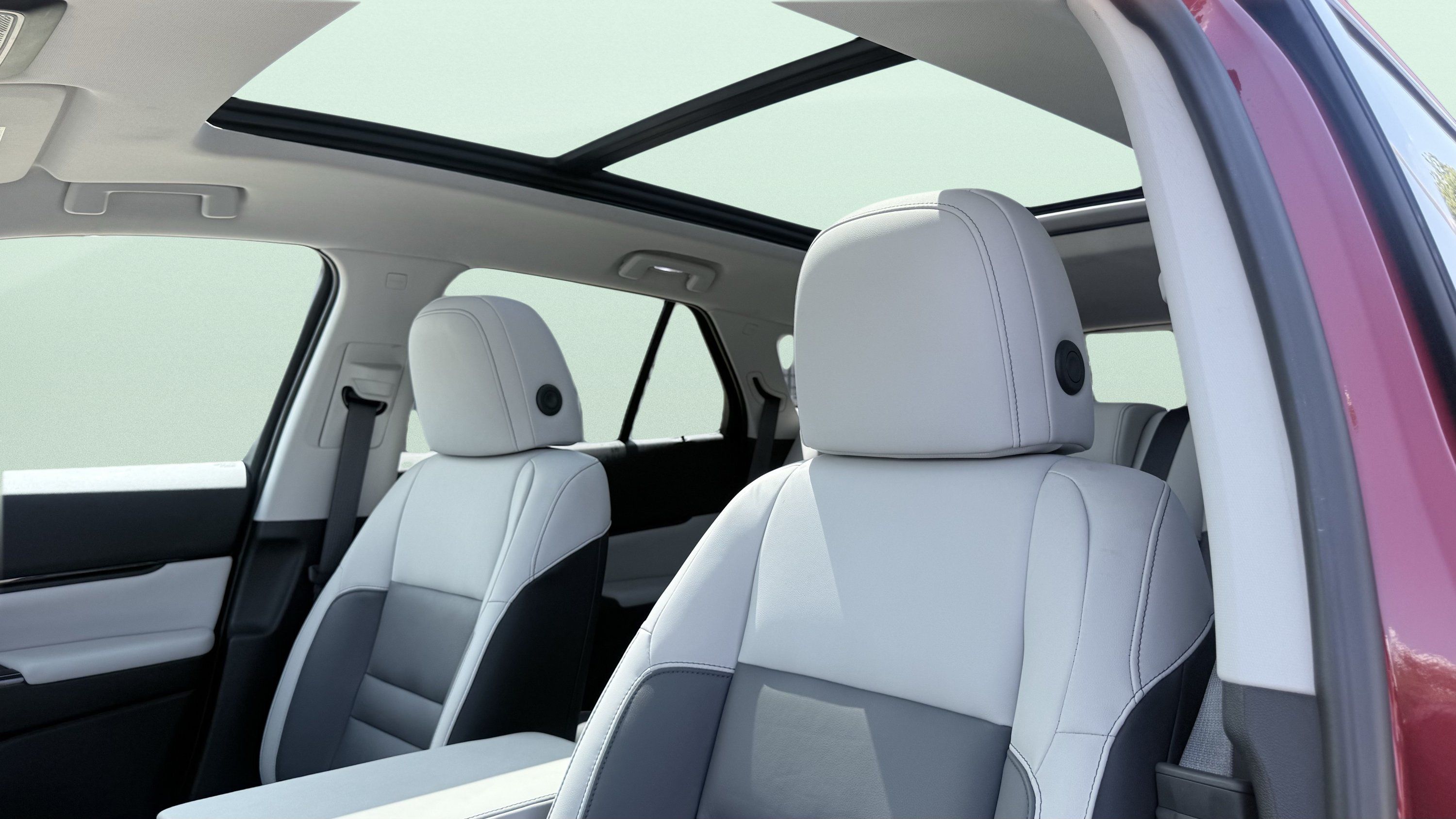 Used 2024 Honda Prologue Touring image 3