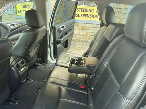 Used 2014 Nissan Pathfinder SL w/ Cargo Package AWD/4WD image 26