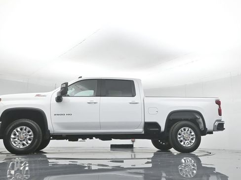 Used 2023 Chevrolet Silverado 2500 LT image 8