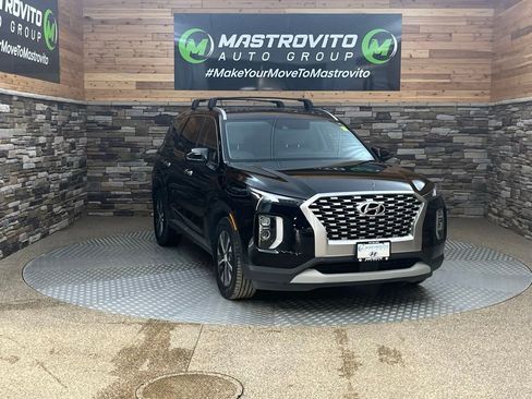 Used 2022 Hyundai Palisade SEL w/ Winter Package AWD/4WD image 2