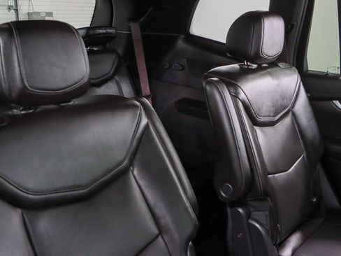 Used 2022 Cadillac XT6 Premium Luxury image 31