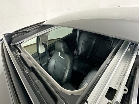 Certified 2025 Hyundai Tucson Limited AWD/4WD image 23