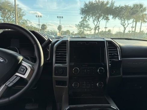 Used 2017 Ford F250 Lariat w/ Lariat Value Package image 9