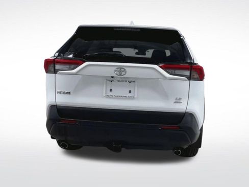 Used 2023 Toyota RAV4 LE image 7