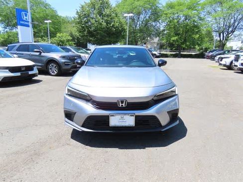 Used 2023 Honda Civic Sport image 6