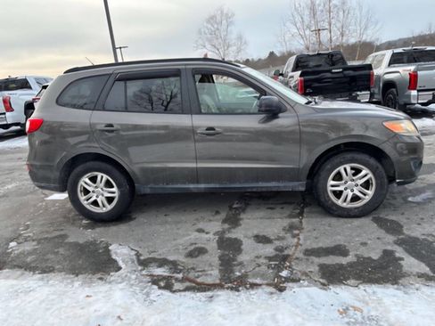 Used 2012 Hyundai Santa Fe GLS image 4