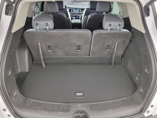Used 2019 Buick Enclave Essence FWD image 16