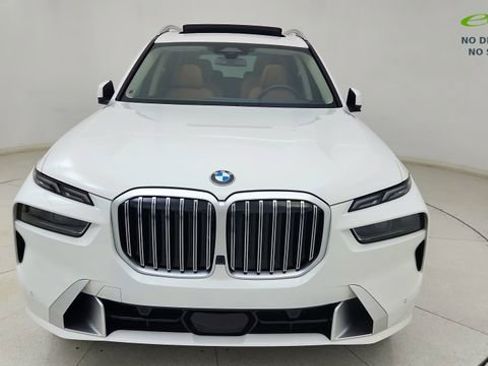 Used 2026 BMW X7 xDrive40i AWD/4WD image 2