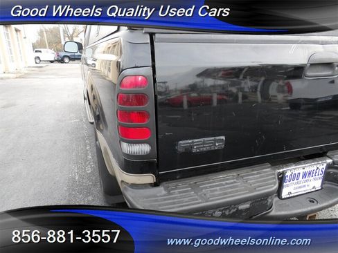 Used 2001 Ford F250 Lariat image 9