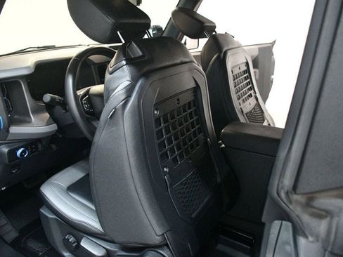 Used 2024 Ford Bronco Black Diamond image 31