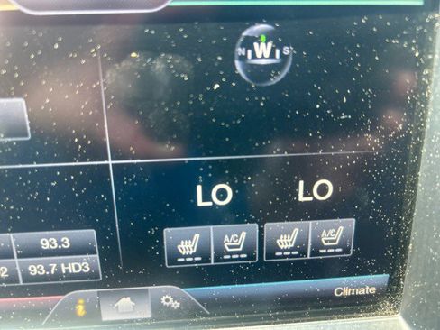 Used 2013 Ford F150 Lariat w/ Luxury Equipment Group AWD/4WD image 17