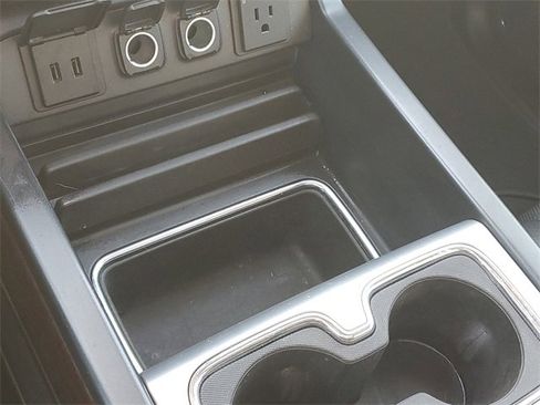 Certified 2017 GMC Sierra 2500 SLT image 30