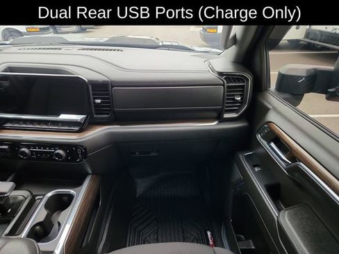 Used 2024 Chevrolet Silverado 1500 LT Trail Boss w/ LPO, Dark Essentials Package AWD/4WD image 25