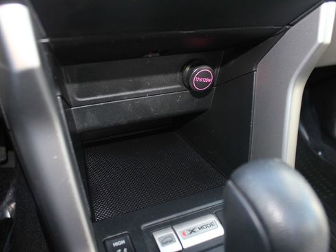 Used 2015 Subaru Forester 2.5i Limited image 21