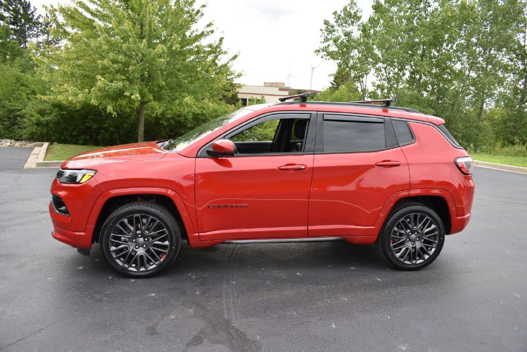 Certified 2022 Jeep Compass Limited AWD/4WD image 10