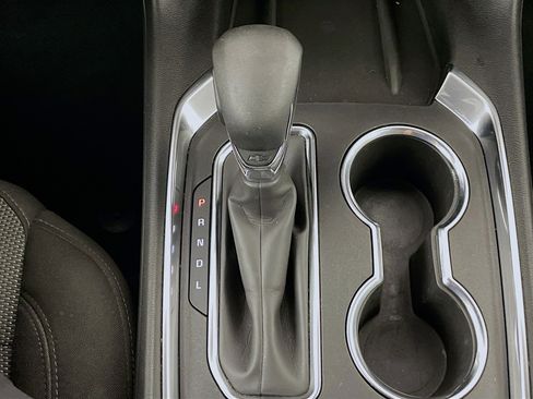 Used 2023 Chevrolet Traverse LT image 24