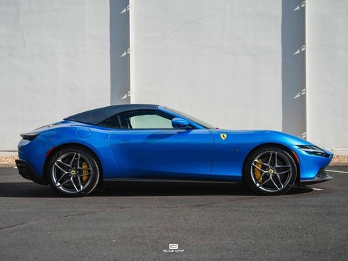 Used 2026 Ferrari Roma Spider RWD image 18