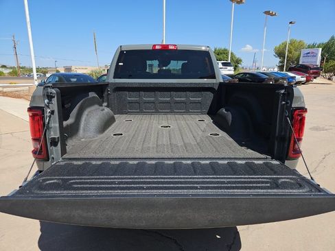 New 2026 RAM 2500 Big Horn AWD/4WD image 15