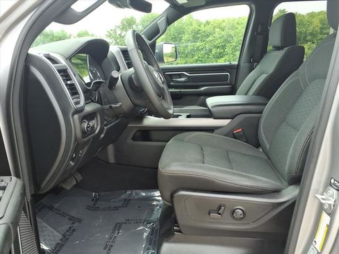 Used 2025 RAM 1500 Big Horn AWD/4WD image 21